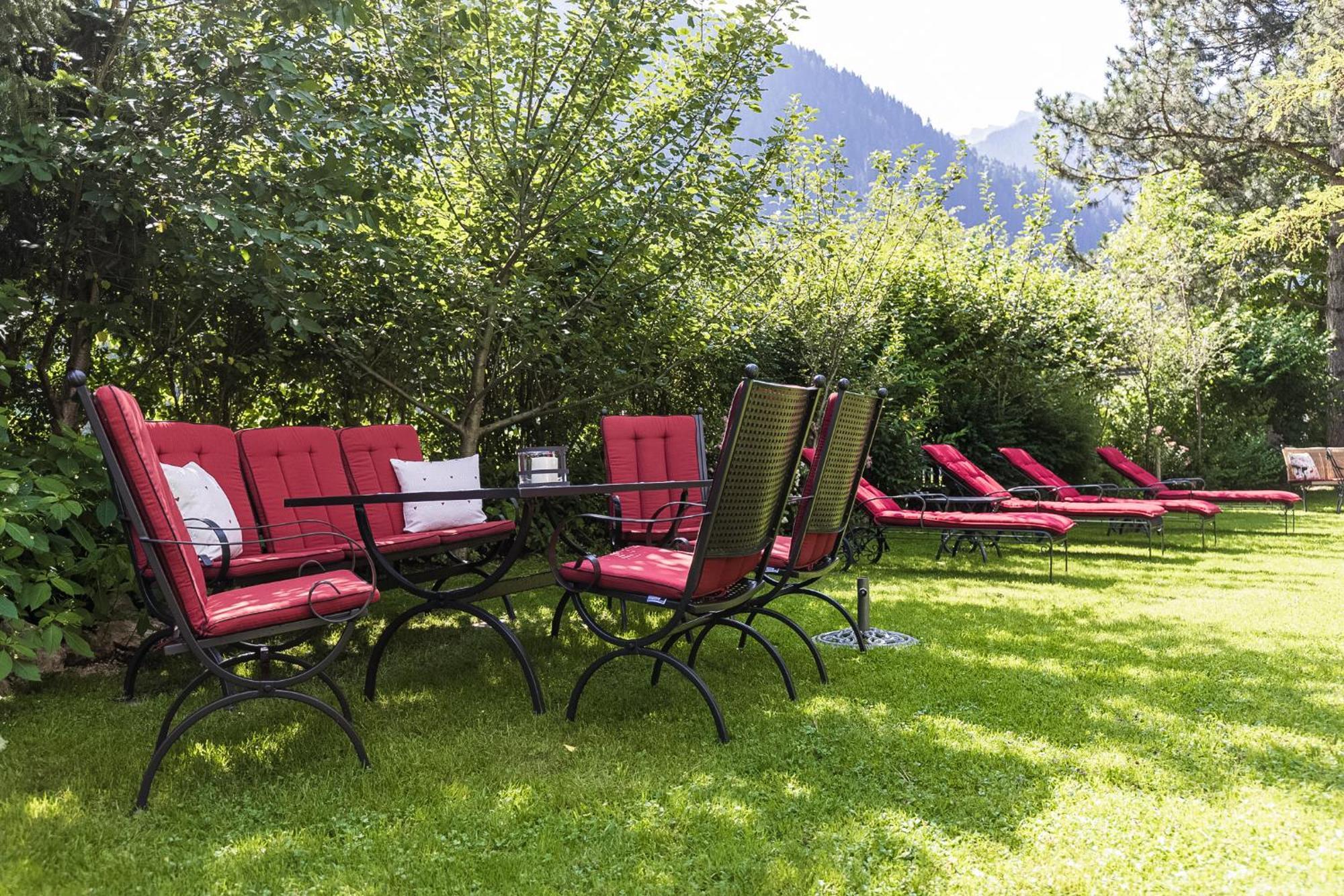 Aparthotel Landhaus St. Joseph Mayrhofen Exterior photo